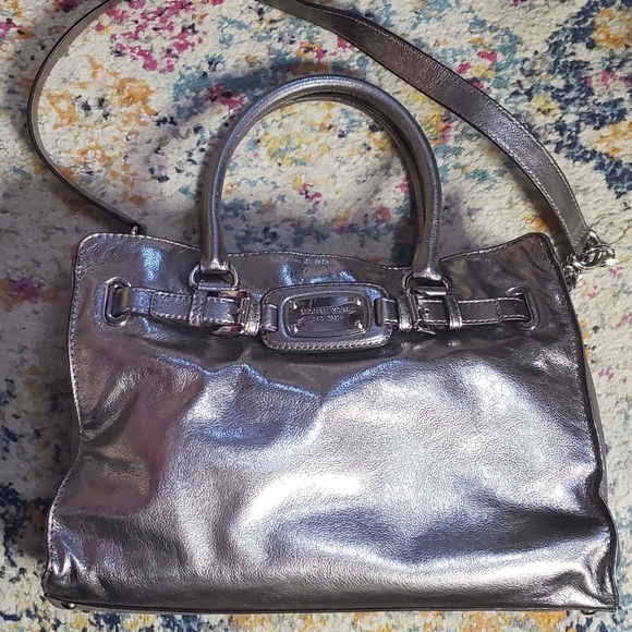 Michael Kors Handbags - Michael Kors Hamilton Metallic Bag